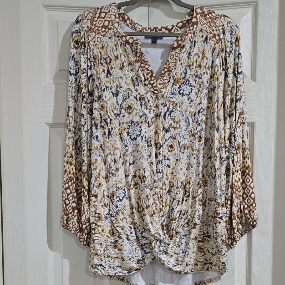 EUC-Democracy Floral V-Neck Blouse - Brown and Cream